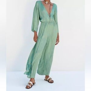 NWT Medium Zara Women's Wrinkled Effect Mint Jumpsuit